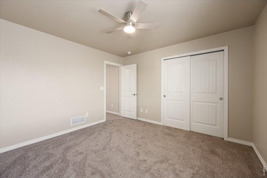Now Offered at $575K!! Home Warranty included. Concessions - photo 34