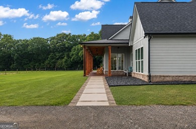 Welcome home to your custom-built ranch with bonus room... built - photo 8