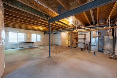Now Offered at $575K!! Home Warranty included. Concessions - photo 38