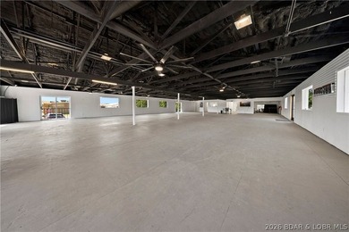 Exceptional commercial opportunity with outstanding visibility - photo 6