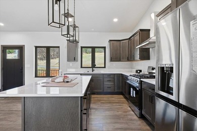 For more information, please contact listing agents Michael - photo 6