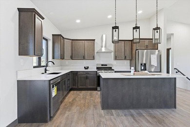 For more information, please contact listing agents Michael - photo 7