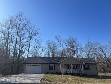 Lake Home Sale Pending in Crossville, Tennessee