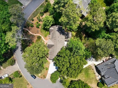 Beautifully maintained 4-bedroom, 3-bath four-sides brick home - photo 13