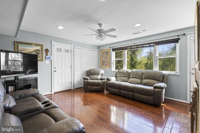 Welcome home to this spacious 4-level single-family home in - photo 13