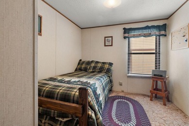 Amazing opportunity to own this property on Round Lake with 100 - photo 19