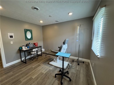 PRICE REDUCED! Prime Commercial Property in Growing Business