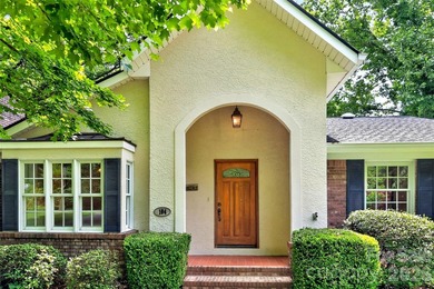 Welcome to your new home in the highly desirable Spring Hill - photo 1
