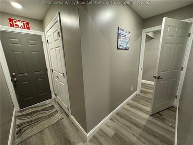 PRICE REDUCED! Prime Commercial Property in Growing Business