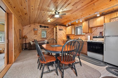 Amazing opportunity to own this property on Round Lake with 100 - photo 31