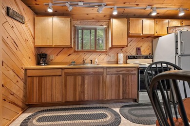 Amazing opportunity to own this property on Round Lake with 100 - photo 32