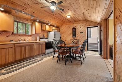 Amazing opportunity to own this property on Round Lake with 100 - photo 33