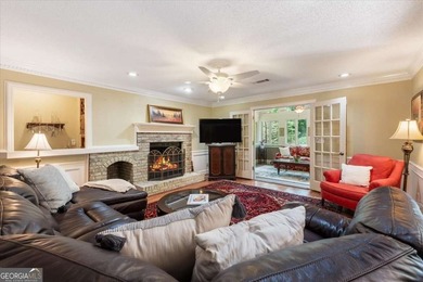 Beautifully maintained 4-bedroom, 3-bath four-sides brick home - photo 36