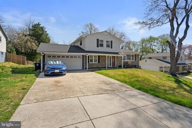 Welcome home to this spacious 4-level single-family home in - photo 36