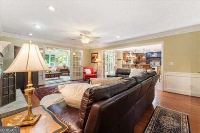 Beautifully maintained 4-bedroom, 3-bath four-sides brick home - photo 38