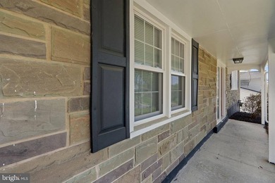 Welcome home to this spacious 4-level single-family home in - photo 38
