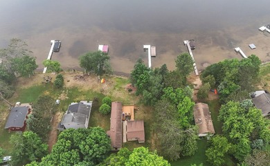 Amazing opportunity to own this property on Round Lake with 100 - photo 40