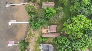 Amazing opportunity to own this property on Round Lake with 100 - photo 42
