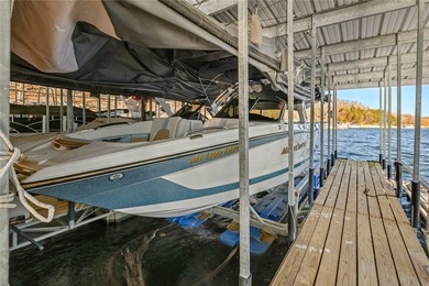 Experience the ultimate lake lifestyle in this fully furnished - photo 44