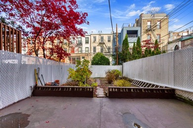 Nestled majestically in the heart of Central Park Slope, 457 6th - photo 11