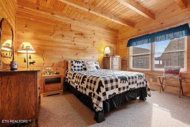 Sellers are ready to entertain your offers! Lake views and - photo 14
