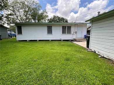Opportunity awaits at 1202 Zarsky! If you've been looking for a - photo 16