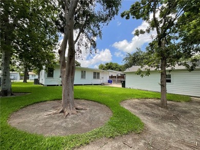 Opportunity awaits at 1202 Zarsky! If you've been looking for a - photo 18