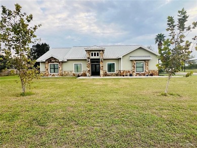 Delta Lake Home For Sale in Monte Alto Texas