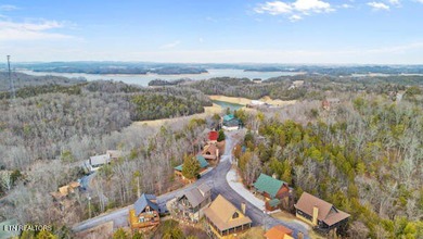 Sellers are ready to entertain your offers! Lake views and - photo 34