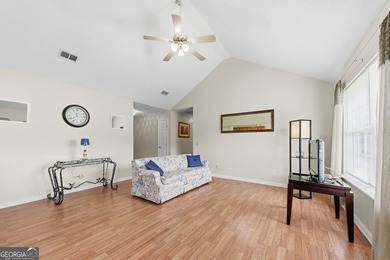 NEW PRICE - NOW $255,000! Motivated sellers are ready to make a - photo 4