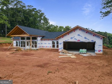 This stunning new construction ranch home offers the perfect - photo 5
