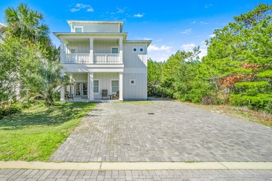 Discover this coastal luxury and pristine 2019-built, 7-bedroom - photo 3