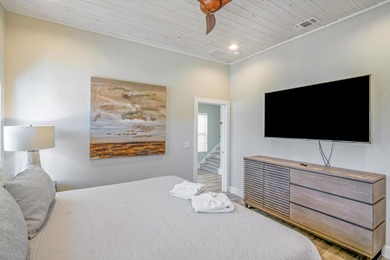 Discover this coastal luxury and pristine 2019-built, 7-bedroom - photo 9
