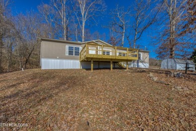 Lake Home For Sale in Loudon, Tennessee