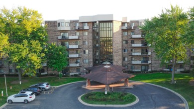 Lake Home For Sale in Palatine, Illinois