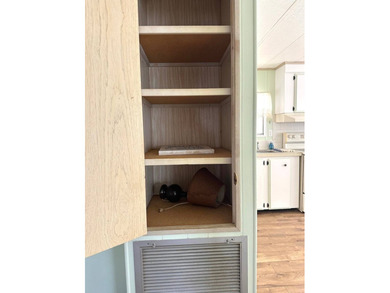 OWNER FINANCING OPTION AVAILABLE! ENJOY UPDATED LIVING IN THIS - photo 15