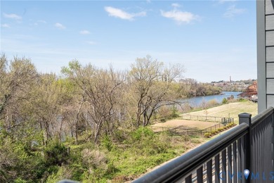Experience elevated city living in this exceptional modern 3 Bed - photo 18