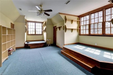 Beautifully Built Custom Colonial with Water Views! This Brick - photo 33