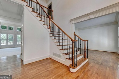 Welcome to this exceptional 4 SIDEBRICK 5-BEDROOM, 5.5-BATH - photo 3