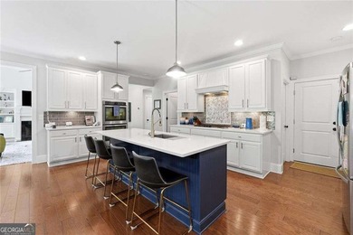 Why book a five-star resort when you can come home to one? - photo 6