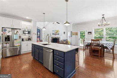 Why book a five-star resort when you can come home to one? - photo 8