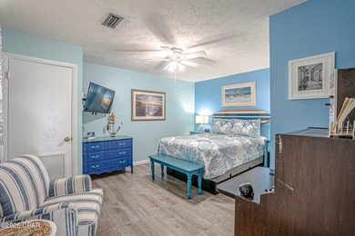 Exceptional Investment Opportunity in a Prime Beachfront Setting - photo 44