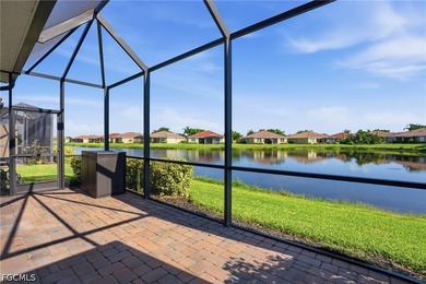 STUNNING LAKE VIEW! Welcome to this BEAUTIFULLY UPDATED villa in - photo 30