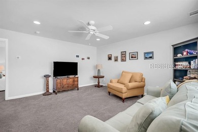 Welcome to this light and bright 3 bedroom, 3 bathroom Taft - photo 38