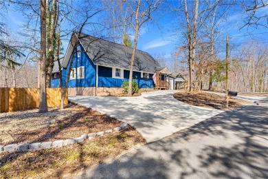 Lake Home For Sale in Lavonia, South Carolina