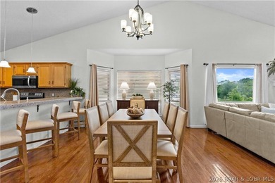 Location. Luxury. Lifestyle. This exceptional waterfront retreat - photo 5