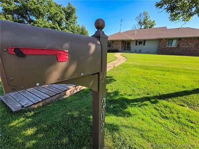 Pride of ownership is evident throughout this updated, 3-bed - photo 9