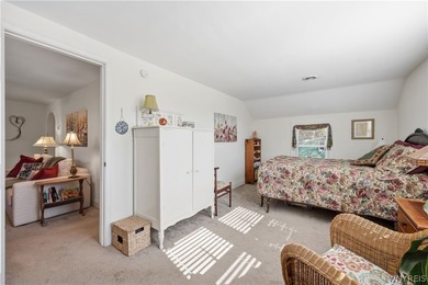 Spacious and well-maintained upper/lower double offering - photo 31