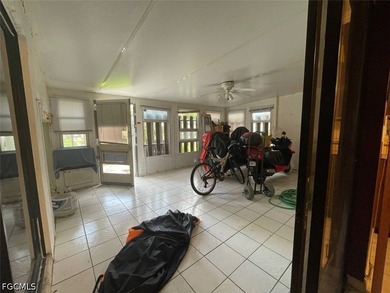 Welcome to this 3-bedroom, 2.5-bath condo offering a fantastic - photo 17