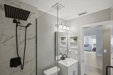MOTIVATED SELLERS...Built in 2002 and beautifully remodeled - photo 26